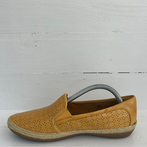 Clarks Collection Yellow Slip On Espadrilles Women's 5.5 M Flats 261344764030 - Picture 6 of 9